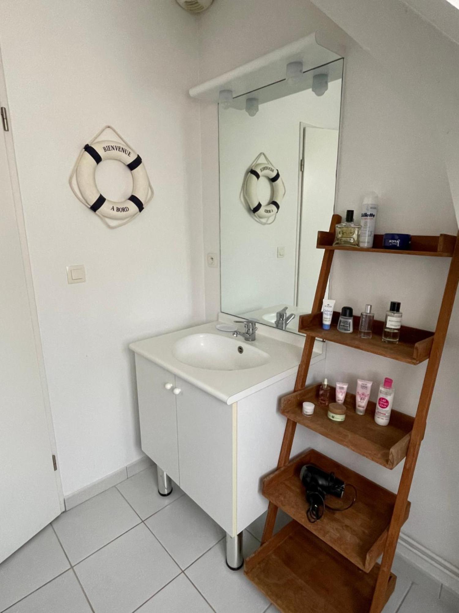 Maison Calme Et Cosy A Port-En-Bessin Pres Du Golf Et De La Mer Екстериор снимка