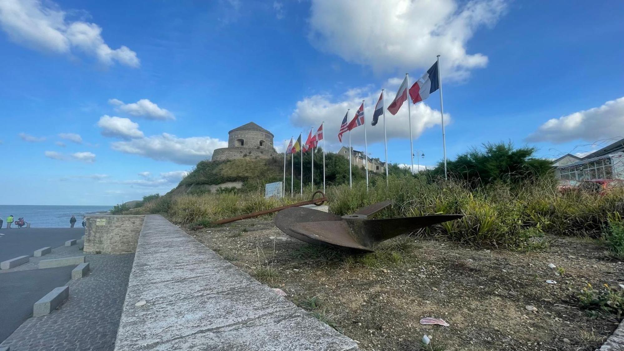 Maison Calme Et Cosy A Port-En-Bessin Pres Du Golf Et De La Mer Екстериор снимка