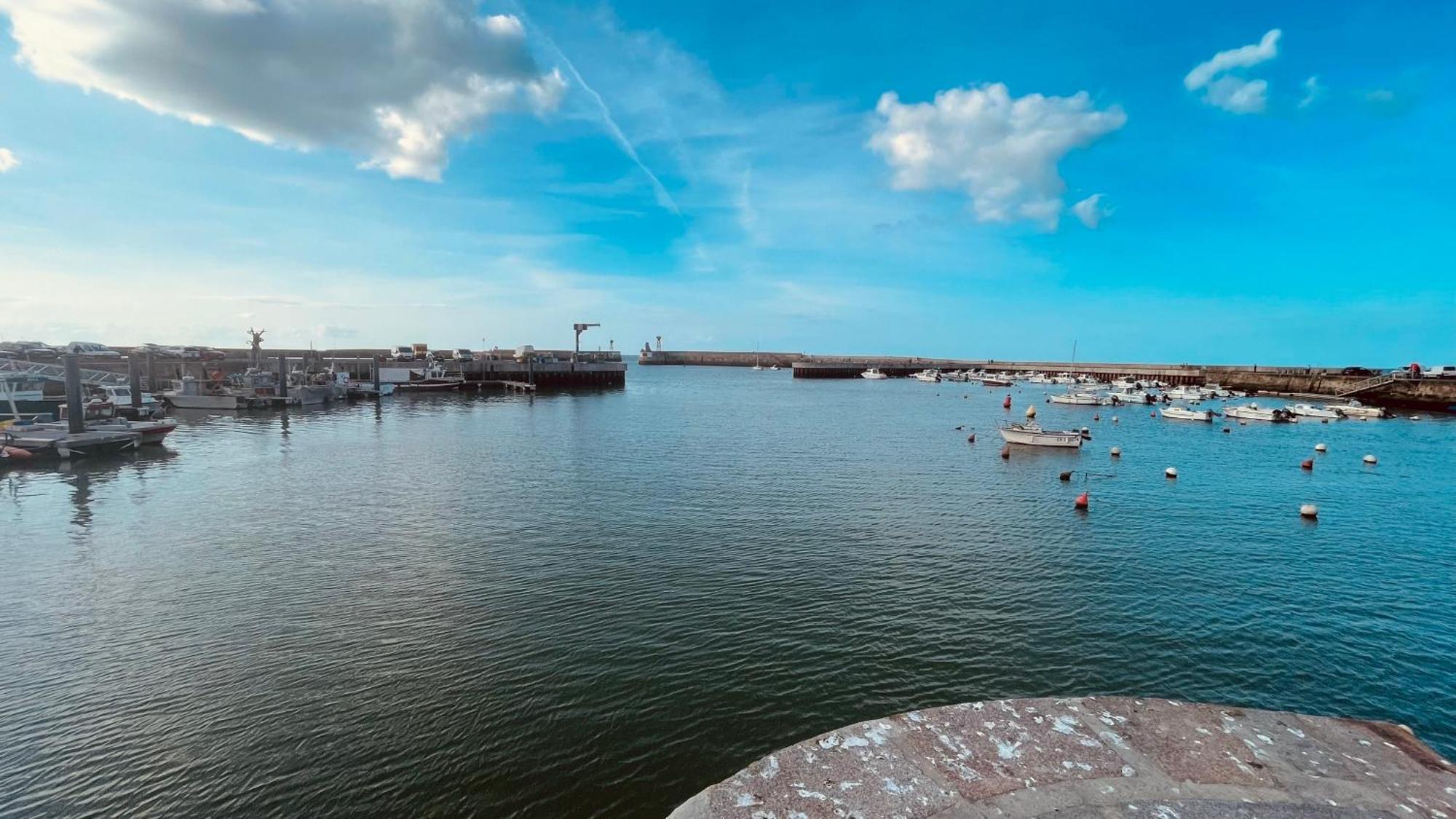 Maison Calme Et Cosy A Port-En-Bessin Pres Du Golf Et De La Mer Екстериор снимка