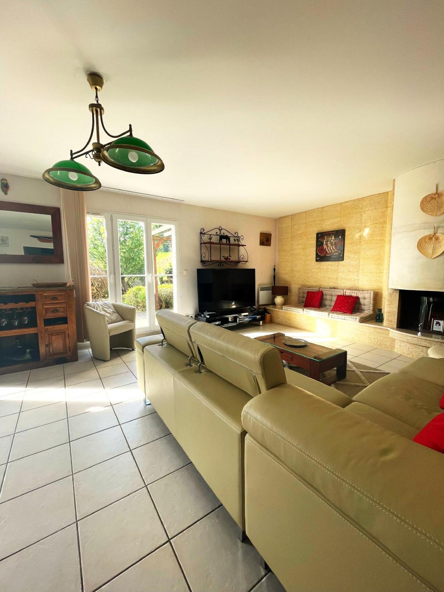 Maison Calme Et Cosy A Port-En-Bessin Pres Du Golf Et De La Mer Екстериор снимка