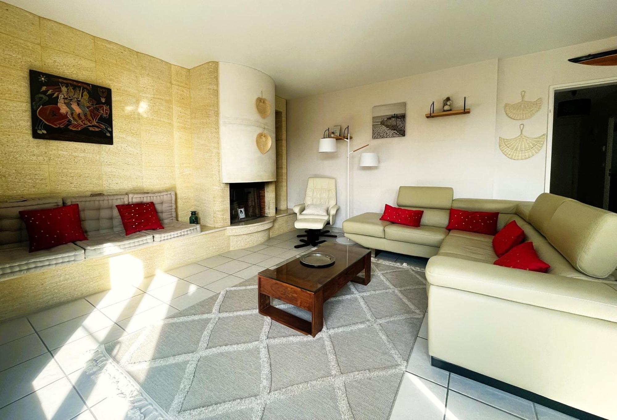 Maison Calme Et Cosy A Port-En-Bessin Pres Du Golf Et De La Mer Екстериор снимка