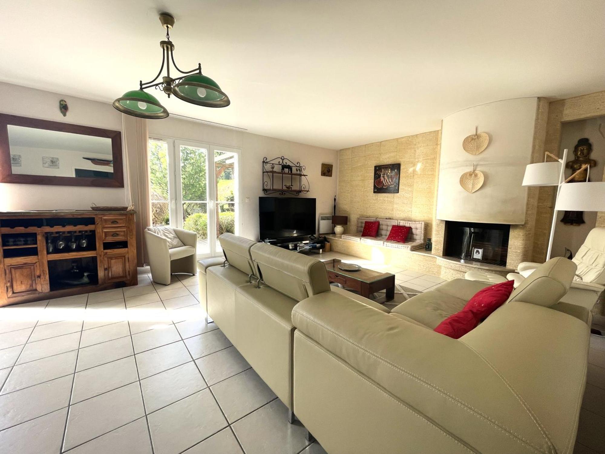 Maison Calme Et Cosy A Port-En-Bessin Pres Du Golf Et De La Mer Екстериор снимка