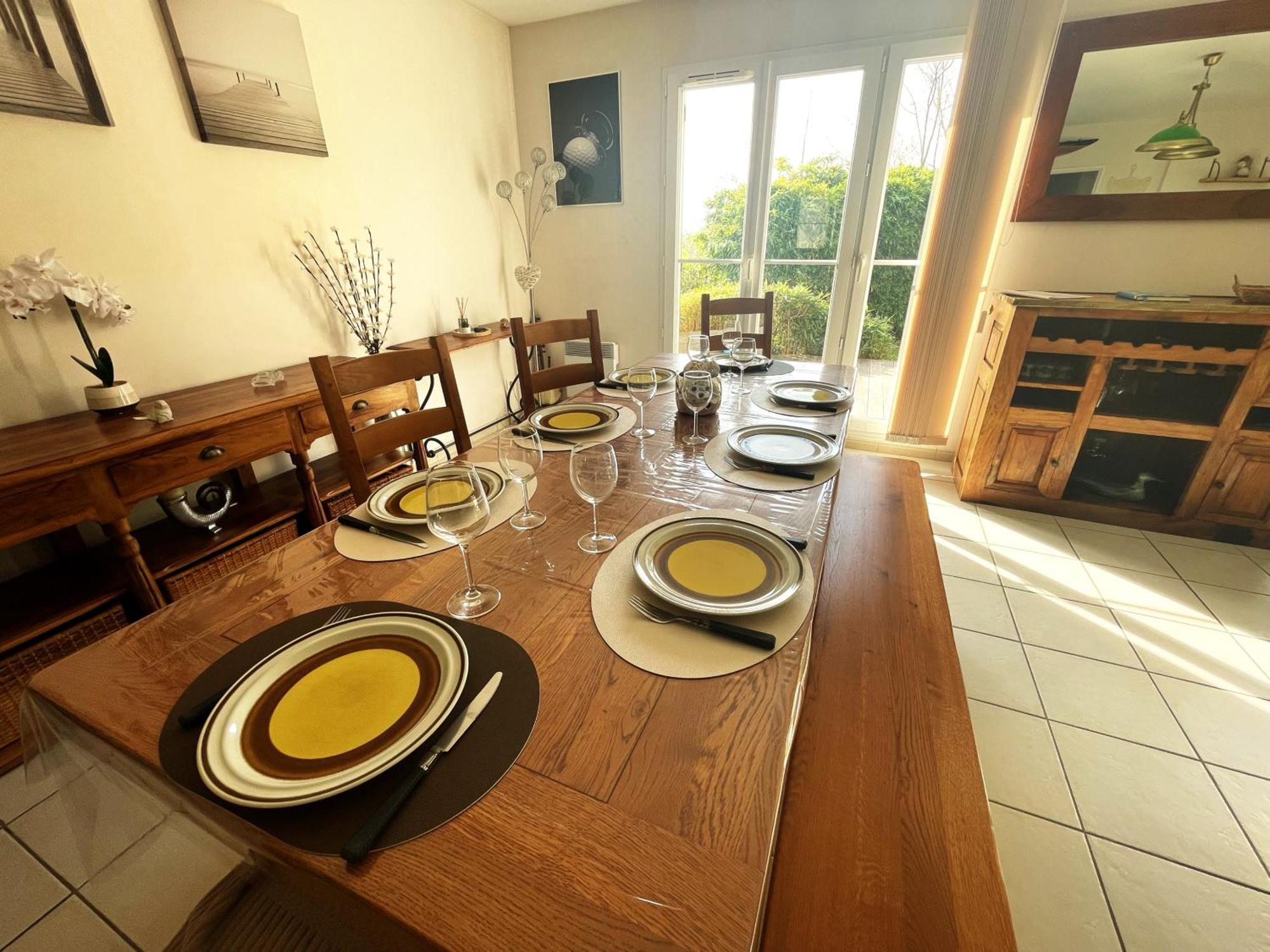 Maison Calme Et Cosy A Port-En-Bessin Pres Du Golf Et De La Mer Екстериор снимка