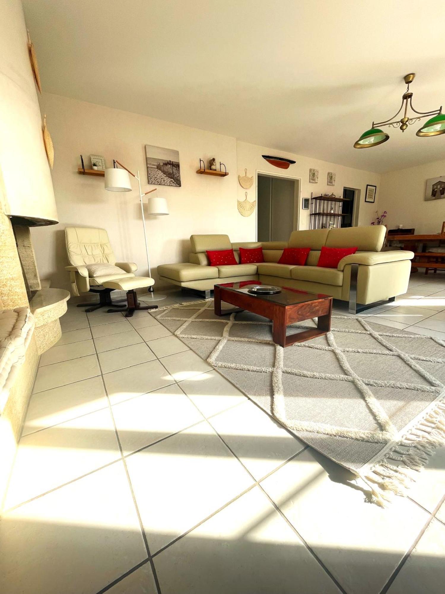 Maison Calme Et Cosy A Port-En-Bessin Pres Du Golf Et De La Mer Екстериор снимка