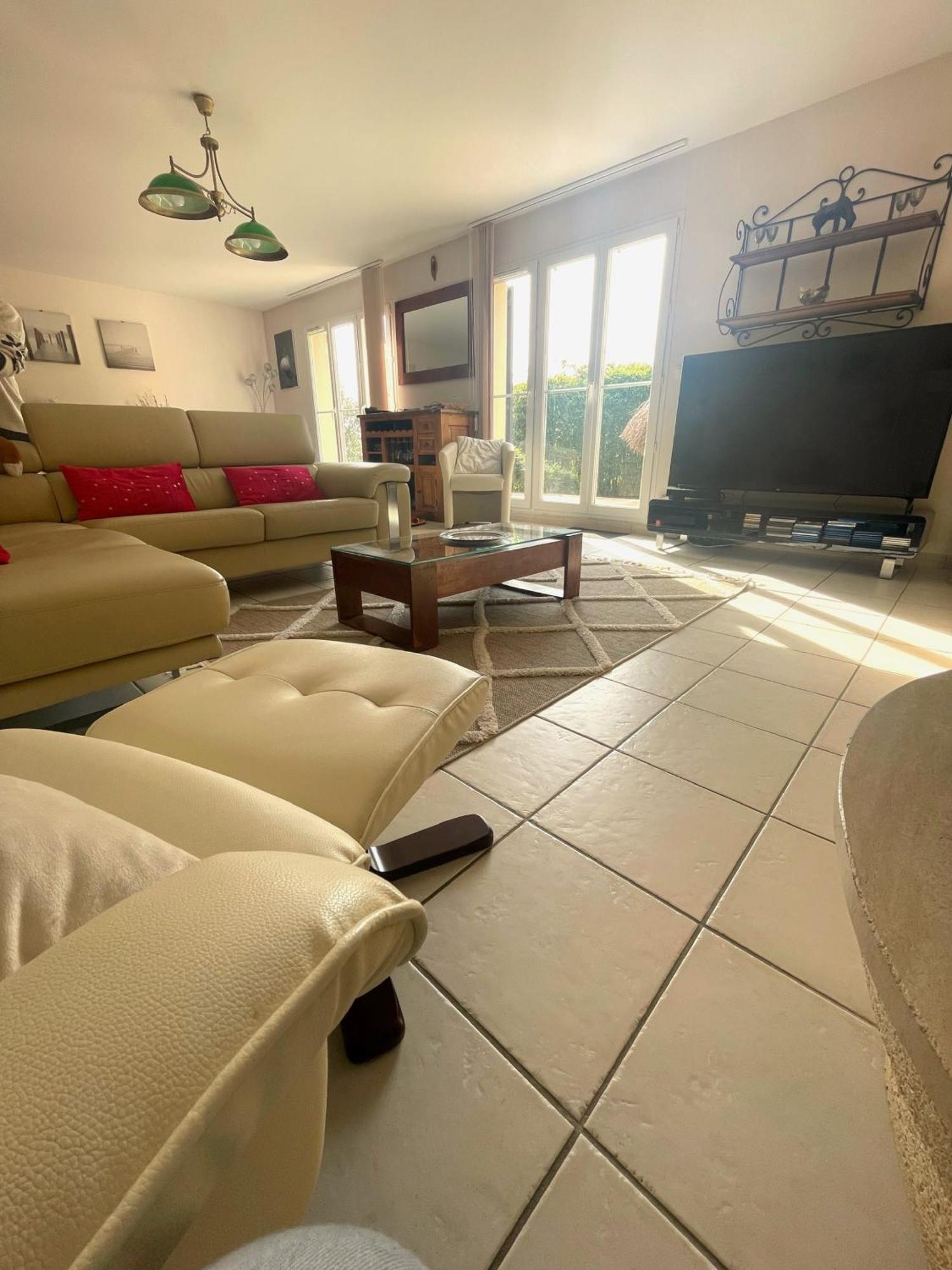 Maison Calme Et Cosy A Port-En-Bessin Pres Du Golf Et De La Mer Екстериор снимка